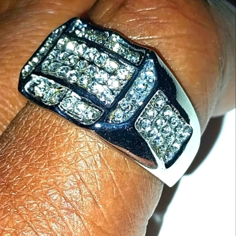 Classic Men's Ring with Geometric Design and Diamond Accents Sz 11